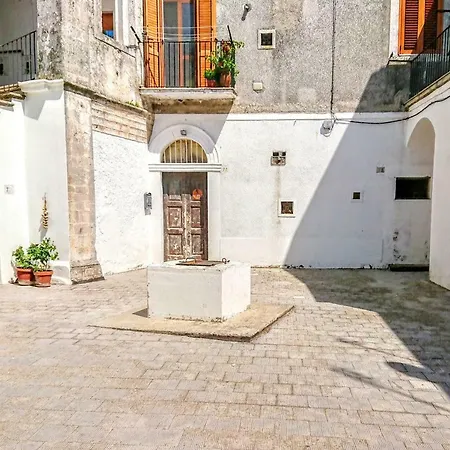 Holiday home Caratteristica Casa In Piazzetta Monte Sant'Angelo