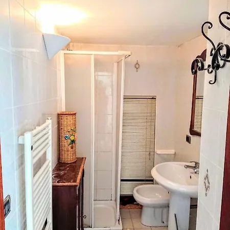 Caratteristica Casa In Piazzetta Holiday home *