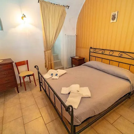 Caratteristica Casa In Piazzetta * Monte Sant'Angelo