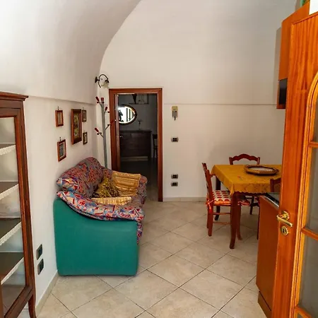 Holiday home Caratteristica Casa In Piazzetta