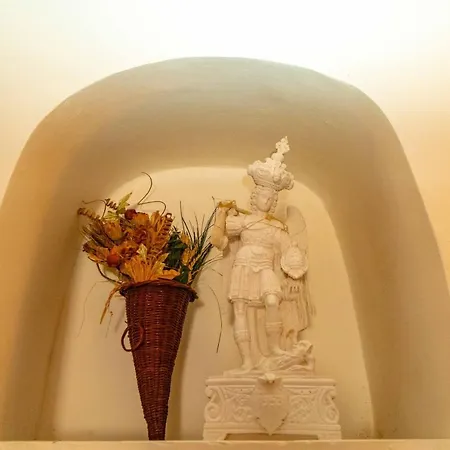 Caratteristica Casa In Piazzetta Holiday home *